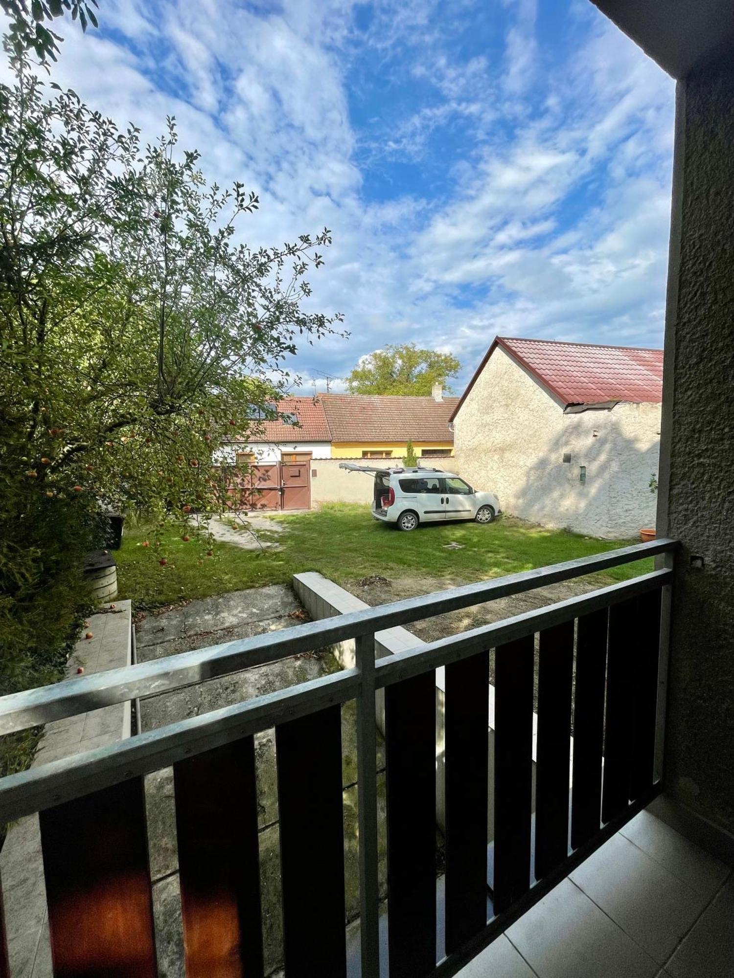 Apartment S Terasou Lysa Lysa nad Labem Luaran gambar